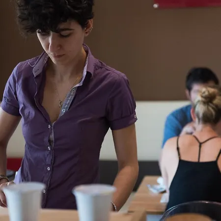 Oda ve Kahvaltı Kibari 4*