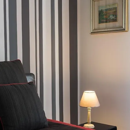 לינה וארוחת בוקר Kibari 4*