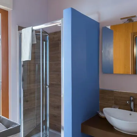 Kibari לינה וארוחת בוקר 4*